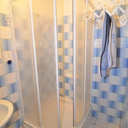 Braun Apartment *