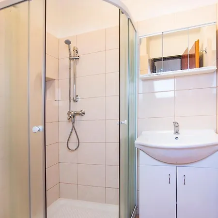 Braun Apartment *